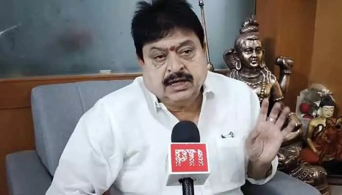 రాజ్యాంగ సంక్షోభం: మమతా బెనర్జీపై రామచందర్ రావు సంచలన ఆరోపణలు! రాజ్యాంగ సంక్షోభం: మమతా బెనర్జీపై రామచందర్ రావు సంచలన ఆరోపణలు!