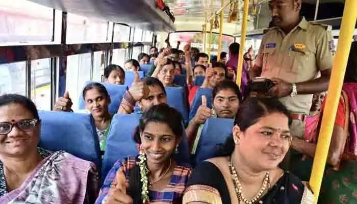 మహిళలకు బంపర్ ఆఫర్: జూన్ 1 నుండి ఉచిత బస్సు ప్రయాణం, రూ.3000 నగదు! మహిళలకు బంపర్ ఆఫర్: జూన్ 1 నుండి ఉచిత బస్సు ప్రయాణం, రూ.3000 నగదు!