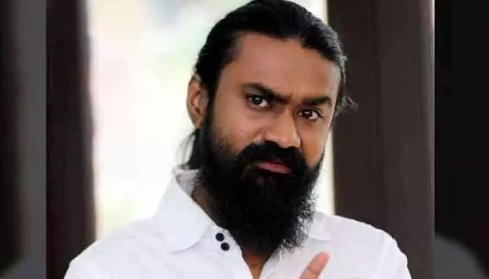 కంటెంట్ లేని సినిమాలతో జేబులకు చిల్లులు! రాహుల్ రామకృష్ణ సంచలన వ్యాఖ్యలు.. ఇండస్ట్రీ షాక్! కంటెంట్ లేని సినిమాలతో జేబులకు చిల్లులు! రాహుల్ రామకృష్ణ సంచలన వ్యాఖ్యలు.. ఇండస్ట్రీ షాక్!