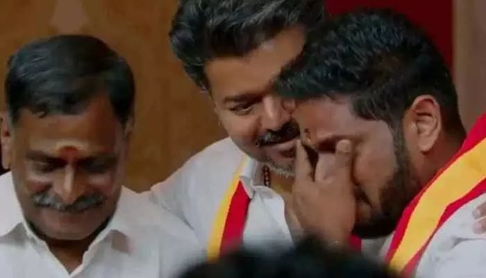 30 ఏళ్ల నమ్మకానికి ఫలితం: సీఎం డ్రైవర్ కుమారుడికి మంత్రి హోదా! 30 ఏళ్ల నమ్మకానికి ఫలితం: సీఎం డ్రైవర్ కుమారుడికి మంత్రి హోదా!