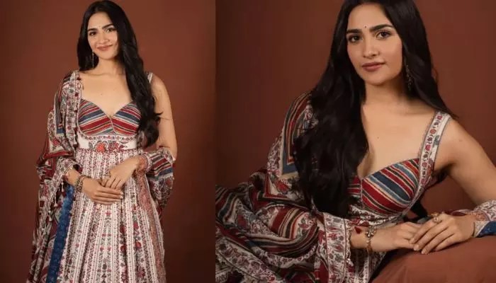 రుక్మిణి వసంత్: సోషల్ మీడియా షేక్! తారక్ హీరోయిన్ అల్ట్రా స్టైలిష్ లుక్ వైరల్! రుక్మిణి వసంత్: సోషల్ మీడియా షేక్! తారక్ హీరోయిన్ అల్ట్రా స్టైలిష్ లుక్ వైరల్!