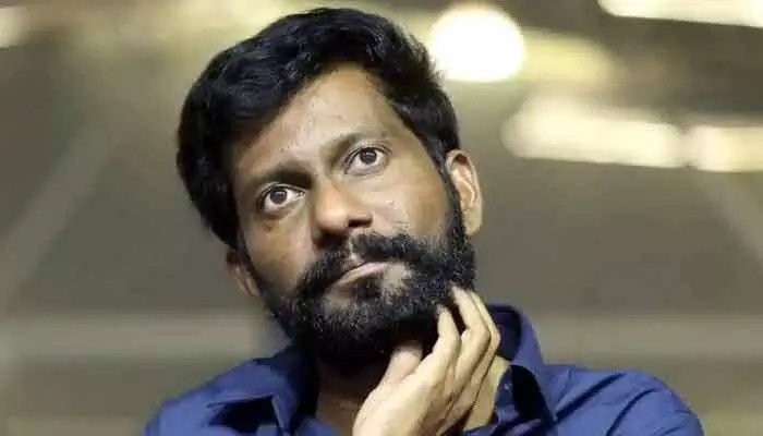 పెద్ది సినిమాపై బుచ్చిబాబు బాంబ్ పేల్చాడు! రామ్ చరణ్ ఫ్యాన్స్కు మాస్ ట్రీట్! పెద్ది సినిమాపై బుచ్చిబాబు బాంబ్ పేల్చాడు! రామ్ చరణ్ ఫ్యాన్స్కు మాస్ ట్రీట్!
