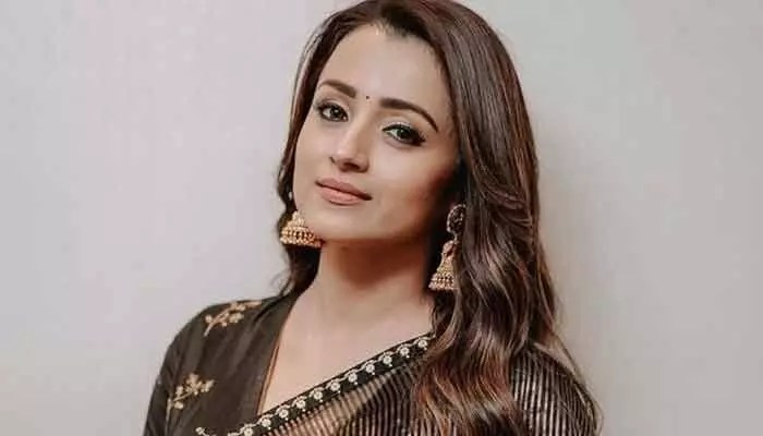 త్రిష మ్యాజిక్: ఆ ముగ్గురు స్టార్స్ కెరీర్ బెస్ట్ హిట్స్ వెనుక ఆమెనే! త్రిష మ్యాజిక్: ఆ ముగ్గురు స్టార్స్ కెరీర్ బెస్ట్ హిట్స్ వెనుక ఆమెనే!