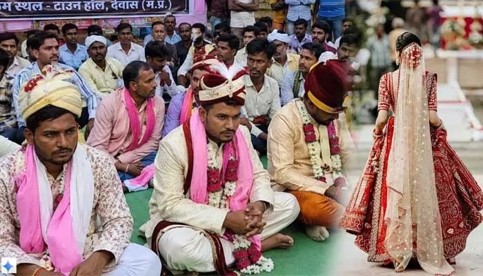 42 మంది యువకులకు పెళ్లి పేరుతో భారీ మోసం: అనాథాశ్రమం వధువులంటూ కుచ్చుటోపీ! 42 మంది యువకులకు పెళ్లి పేరుతో భారీ మోసం: అనాథాశ్రమం వధువులంటూ కుచ్చుటోపీ!