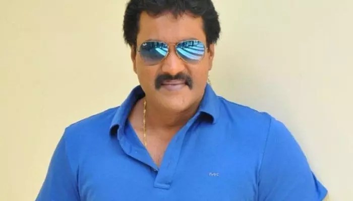 సునీల్ డ్రీమ్ హీరో ఆయనే! మెగాస్టార్తో మళ్ళీ అంటూ వైరల్ కామెంట్స్! సునీల్ డ్రీమ్ హీరో ఆయనే! మెగాస్టార్తో మళ్ళీ అంటూ వైరల్ కామెంట్స్!