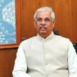 వందేమాతరం రగడ: కేరళలో గవర్నర్, ప్రభుత్వం మధ్య మళ్లీ యుద్ధం! వందేమాతరం రగడ: కేరళలో గవర్నర్, ప్రభుత్వం మధ్య మళ్లీ యుద్ధం!