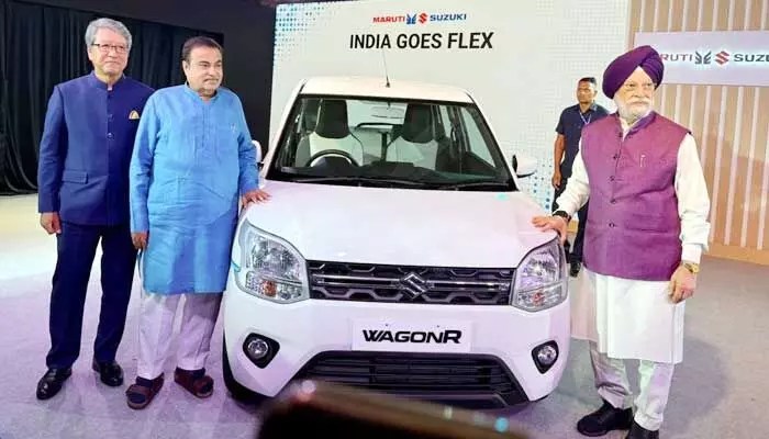 పెట్రోల్ భారం ఇక చరిత్రేనా? రూ.60కే లీటర్ ఇంధనం.. మారుతి సంచలనం! పెట్రోల్ భారం ఇక చరిత్రేనా? రూ.60కే లీటర్ ఇంధనం.. మారుతి సంచలనం!