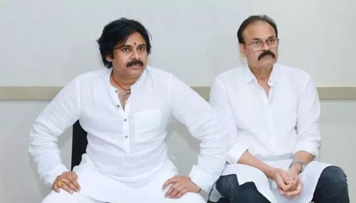 పవన్ కళ్యాణ్ త్యాగం.. నాగబాబు కోసం అంత పెద్ద రిస్క్ తీసుకున్నాడా? షాకింగ్ నిజాలు! పవన్ కళ్యాణ్ త్యాగం.. నాగబాబు కోసం అంత పెద్ద రిస్క్ తీసుకున్నాడా? షాకింగ్ నిజాలు!