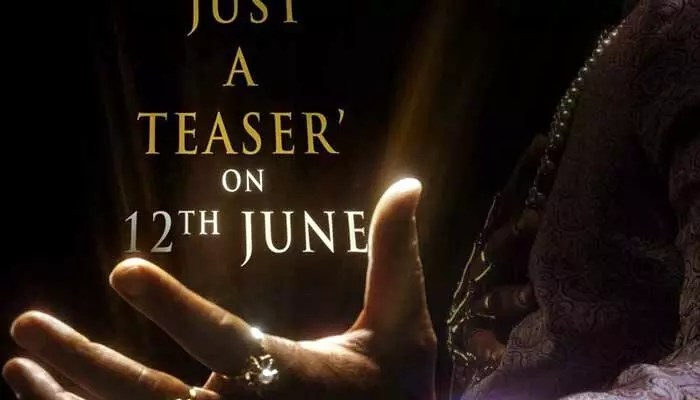 మహేష్ బాబు సమర్పణలో ‘రావు బహదూర్’ మాస్ అప్డేట్! సత్యదేవ్ విశ్వరూపం.. రిలీజ్, టీజర్ డేట్ ఫిక్స్! మహేష్ బాబు సమర్పణలో ‘రావు బహదూర్’ మాస్ అప్డేట్! సత్యదేవ్ విశ్వరూపం.. రిలీజ్, టీజర్ డేట్ ఫిక్స్!