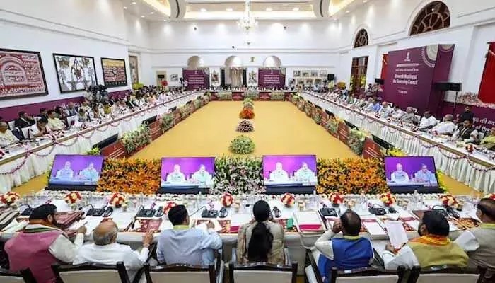 బాయ్కాట్లకు చెల్లుచీటీ! నీతి ఆయోగ్ సమావేశానికి సీఎంల క్యూ.. మోడీ వ్యూహం ఫలించిందా? బాయ్కాట్లకు చెల్లుచీటీ! నీతి ఆయోగ్ సమావేశానికి సీఎంల క్యూ.. మోడీ వ్యూహం ఫలించిందా?