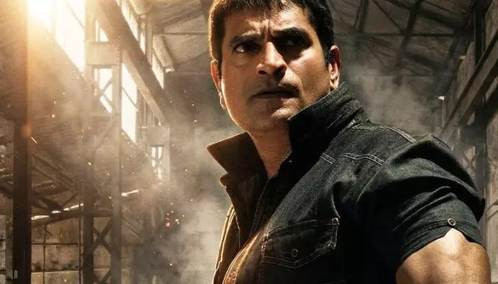 రవిబాబు 'రేజర్' ఓటీటీ బాంబ్ పేలింది! సంచలన రిలీజ్ డేట్ ఫిక్స్! మిస్ అవ్వద్దు! రవిబాబు 'రేజర్' ఓటీటీ బాంబ్ పేలింది! సంచలన రిలీజ్ డేట్ ఫిక్స్! మిస్ అవ్వద్దు!