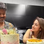 త్రిష మాస్ రిప్లై! విజయ్తో పర్సనల్ ఫోటో.. పుకార్లకు చెక్ పెట్టి వైరల్! త్రిష మాస్ రిప్లై! విజయ్తో పర్సనల్ ఫోటో.. పుకార్లకు చెక్ పెట్టి వైరల్!