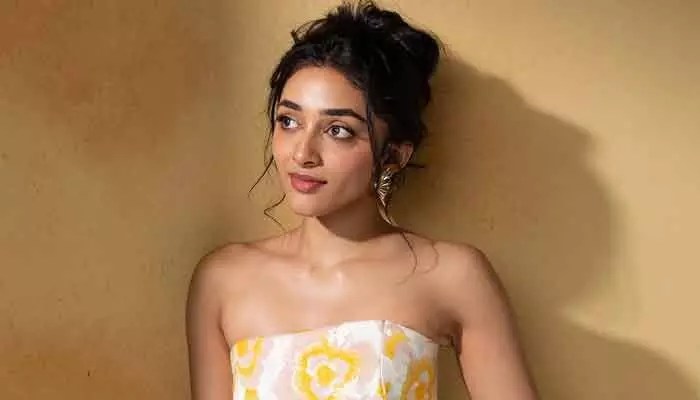 'ఇదాయం మురళి'తో ప్రీతి ముకుందన్ డబుల్ ధమాకా! మాస్, క్లాస్ రోల్స్తో బాక్సాఫీస్ బద్దలు! 'ఇదాయం మురళి'తో ప్రీతి ముకుందన్ డబుల్ ధమాకా! మాస్, క్లాస్ రోల్స్తో బాక్సాఫీస్ బద్దలు!