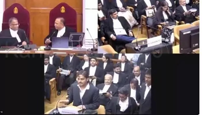 సుప్రీంకోర్టులో షాకింగ్ ఘటన: న్యాయమూర్తికే పిటిషనర్ ఆదేశాలు, తీవ్ర హైడ్రామా! సుప్రీంకోర్టులో షాకింగ్ ఘటన: న్యాయమూర్తికే పిటిషనర్ ఆదేశాలు, తీవ్ర హైడ్రామా!