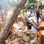 Tearful Farewell to Melody Queen S. Janaki: Funeral Completed with State Honors Tearful Farewell to Melody Queen S. Janaki: Funeral Completed with State Honors