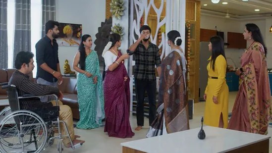 నిన్ను కోరి అక్టోబర్ 24 ఎపిసోడ్: శాలినికి చంద్ర వార్నింగ్-పాలల్లో విషం కలిపావన్న శ్యామల-తాగేసిన విరాట్ నిన్ను కోరి అక్టోబర్ 24 ఎపిసోడ్: శాలినికి చంద్ర వార్నింగ్-పాలల్లో విషం కలిపావన్న శ్యామల-తాగేసిన విరాట్