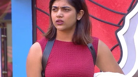 డీమాన్తో రిలేషన్షిప్పై ఓపెన్ అయిన రీతు.. సుమన్ సెల్ఫ్ నామినేట్.. ఈ వారం బిగ్ బాస్ నామినేషన్లలో ఎవరున్నారంటే? డీమాన్తో రిలేషన్షిప్పై ఓపెన్ అయిన రీతు.. సుమన్ సెల్ఫ్ నామినేట్.. ఈ వారం బిగ్ బాస్ నామినేషన్లలో ఎవరున్నారంటే?
