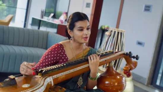 ఓటీటీలోకి తెలుగులో 12 సినిమాలు.. కచ్చితంగా చూడాల్సినవిగా 8.. హారర్ నుంచి మిస్టరీ థ్రిల్లర్ వరకు! ఓటీటీలోకి తెలుగులో 12 సినిమాలు.. కచ్చితంగా చూడాల్సినవిగా 8.. హారర్ నుంచి మిస్టరీ థ్రిల్లర్ వరకు!