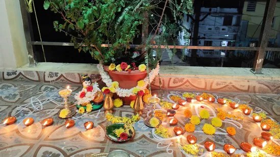 నవంబర్ 5 ఎందుకు అంత ప్రత్యేకం? ఆ రోజు శివ కేశవుల అనుగ్రహం కలగాలంటే, మీ రాశి ప్రకారం వేటిని దానం చెయ్యాలో తెలుసుకోండి! నవంబర్ 5 ఎందుకు అంత ప్రత్యేకం? ఆ రోజు శివ కేశవుల అనుగ్రహం కలగాలంటే, మీ రాశి ప్రకారం వేటిని దానం చెయ్యాలో తెలుసుకోండి!