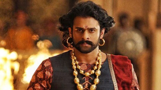 బాహుబలికి సోమవారం షాక్! 4వ రోజు కలెక్షన్లలో భారీ పతనం.. మొత్తం ఎన్ని కోట్లంటే? బాహుబలికి సోమవారం షాక్! 4వ రోజు కలెక్షన్లలో భారీ పతనం.. మొత్తం ఎన్ని కోట్లంటే?