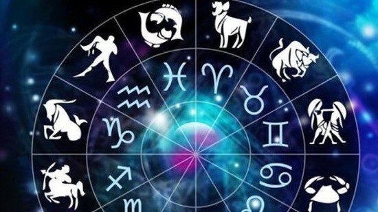 Lucky zodiac signs: 2026లో ఈ రాశుల వారికి విపరీతమైన అదృష్టం, దశ తిరిగిపోవచ్చు! Lucky zodiac signs: 2026లో ఈ రాశుల వారికి విపరీతమైన అదృష్టం, దశ తిరిగిపోవచ్చు!