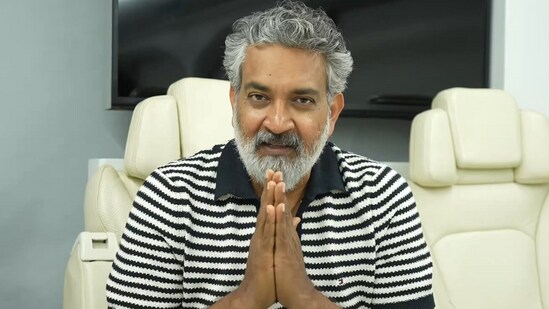 గ్లోబ్ట్రాటర్ ఈవెంట్..ఫ్యాన్స్కు రాజమౌళి రిక్వెస్ట్..ఈవెంట్కు ఎలా రావాలంటే? దయచేసి వాళ్లు రావొద్దంటూ వీడియో గ్లోబ్ట్రాటర్ ఈవెంట్..ఫ్యాన్స్కు రాజమౌళి రిక్వెస్ట్..ఈవెంట్కు ఎలా రావాలంటే? దయచేసి వాళ్లు రావొద్దంటూ వీడియో