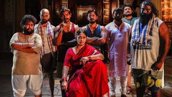 ఓటీటీకి ఇవాళ వచ్చిన తెలుగు కామెడీ మూవీ- లేడీ డాన్గా యాంకర్ ఝాన్సీ- గ్లోబ్ ట్రాటర్ కాదు గ్లోబ్ టార్చర్ అంటూ స్ట్రీమింగ్ ఓటీటీకి ఇవాళ వచ్చిన తెలుగు కామెడీ మూవీ- లేడీ డాన్గా యాంకర్ ఝాన్సీ- గ్లోబ్ ట్రాటర్ కాదు గ్లోబ్ టార్చర్ అంటూ స్ట్రీమింగ్