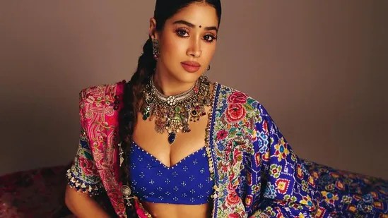ఓటీటీలోకి ఆస్కార్ ఎంట్రీ పొందిన జాన్వీ కపూర్ మూవీ.. 8.1 ఐఎండీబీ రేటింగ్.. స్ట్రీమింగ్ డేట్పై బజ్! ఓటీటీలోకి ఆస్కార్ ఎంట్రీ పొందిన జాన్వీ కపూర్ మూవీ.. 8.1 ఐఎండీబీ రేటింగ్.. స్ట్రీమింగ్ డేట్పై బజ్!