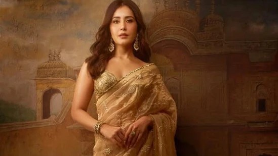 మరీ చీప్గా కనిపిస్తాననుకుంటే ఆ పాత్రకు నో చెప్పేస్తా.. ఆడవాళ్లను ఆట వస్తువులుగా చూపించడం అంతటా ఉంది: రాశీ ఖన్నా మరీ చీప్గా కనిపిస్తాననుకుంటే ఆ పాత్రకు నో చెప్పేస్తా.. ఆడవాళ్లను ఆట వస్తువులుగా చూపించడం అంతటా ఉంది: రాశీ ఖన్నా