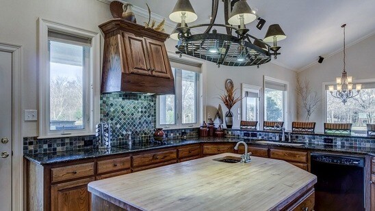 Kitchen Vastu Tips: వాస్తు ప్రకారం ఆర్థిక లాభాలు కలగాలంటే, వీటిపై దృష్టి పెట్టండి! ఆనందం, అదృష్టం కూడా మీతోనే. Kitchen Vastu Tips: వాస్తు ప్రకారం ఆర్థిక లాభాలు కలగాలంటే, వీటిపై దృష్టి పెట్టండి! ఆనందం, అదృష్టం కూడా మీతోనే.