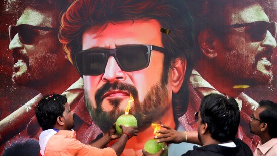 రజనీకాంత్ 75వ బర్త్డే-50 ఏళ్ల సినీ కెరీర్-అత్యధిక కలెక్షన్ల టాప్ 5 సినిమాలు-ఈ ఓటీటీలో చూసేయండి రజనీకాంత్ 75వ బర్త్డే-50 ఏళ్ల సినీ కెరీర్-అత్యధిక కలెక్షన్ల టాప్ 5 సినిమాలు-ఈ ఓటీటీలో చూసేయండి