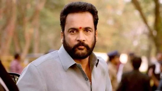 మనల్ని తక్కువ అంచనా వేస్తారు! తెలుగు దర్శకులపై బిగ్ బాస్ శివాజీ సంచలన ఆవేదన! మనల్ని తక్కువ అంచనా వేస్తారు! తెలుగు దర్శకులపై బిగ్ బాస్ శివాజీ సంచలన ఆవేదన!
