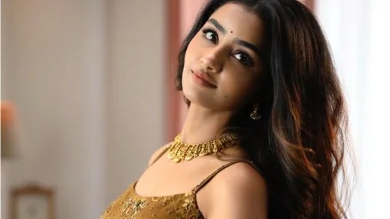 అనుపమ, తరుణ్ భాస్కర్ ‘క్రేజీ కల్యాణం’: నరేష్ కీలక పాత్రలో! అనుపమ, తరుణ్ భాస్కర్ ‘క్రేజీ కల్యాణం’: నరేష్ కీలక పాత్రలో!