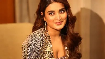 రాజా సాబ్ క్లైమాక్స్ షాకింగ్.. కొన్ని వారాలు కష్టపడ్డాం! నిధి సంచలన ప్రకటన వైరల్! రాజా సాబ్ క్లైమాక్స్ షాకింగ్.. కొన్ని వారాలు కష్టపడ్డాం! నిధి సంచలన ప్రకటన వైరల్!