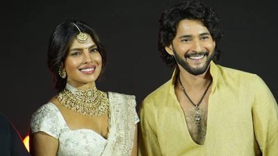 షాకింగ్: ప్రియాంక చోప్రాకు మహేష్ బాబు ఫిదా! రాజమౌళి సినిమాలో ఈ జోడీతో రికార్డులు గల్లంతేనా? షాకింగ్: ప్రియాంక చోప్రాకు మహేష్ బాబు ఫిదా! రాజమౌళి సినిమాలో ఈ జోడీతో రికార్డులు గల్లంతేనా?