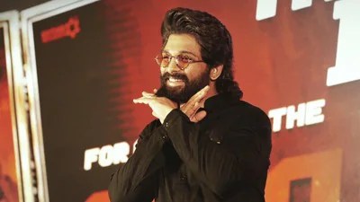 అల్లు అర్జున్ విధ్వంసం! బ్లాక్ బస్టర్లతో టాలీవుడ్ షేక్..రికార్డులు బద్దలు! అల్లు అర్జున్ విధ్వంసం! బ్లాక్ బస్టర్లతో టాలీవుడ్ షేక్..రికార్డులు బద్దలు!