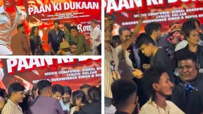 Shahid Kapoor Mobbed by Overzealous Fans on Stage at 'O Romeo' Song Launch Shahid Kapoor Mobbed by Overzealous Fans on Stage at 'O Romeo' Song Launch