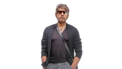 షాకింగ్: టీ కొట్టులో జగపతిబాబు.. గుర్తుపట్టని జనం! అసలేం జరిగిందంటే..? షాకింగ్: టీ కొట్టులో జగపతిబాబు.. గుర్తుపట్టని జనం! అసలేం జరిగిందంటే..?