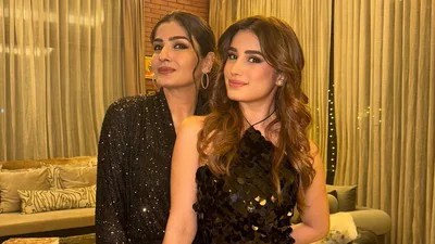 Raveena Tandon Reacts to Negative Comments on Daughter Rasha Thadani's Debut Raveena Tandon Reacts to Negative Comments on Daughter Rasha Thadani's Debut