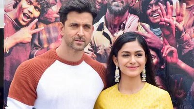 Mrunal Thakur's Viral Comments on Ex-Boyfriend's Jealousy Over Hrithik Roshan Film Mrunal Thakur's Viral Comments on Ex-Boyfriend's Jealousy Over Hrithik Roshan Film