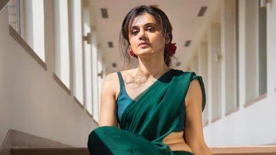 కంగనాపై తాప్సీ పన్ను షాకింగ్ కామెంట్స్! 'చీప్ కాపీ' అంటే అంత సీన్ లేదంటోన్న తాప్సీ!! కంగనాపై తాప్సీ పన్ను షాకింగ్ కామెంట్స్! 'చీప్ కాపీ' అంటే అంత సీన్ లేదంటోన్న తాప్సీ!!