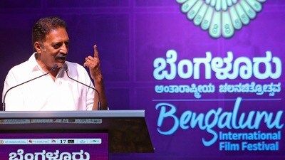 కేరళ స్టోరీ 2పై ప్రకాష్ రాజ్ ఫైర్: బీఫ్ పిక్స్ తో షాకింగ్ కౌంటర్! కేరళ స్టోరీ 2పై ప్రకాష్ రాజ్ ఫైర్: బీఫ్ పిక్స్ తో షాకింగ్ కౌంటర్!