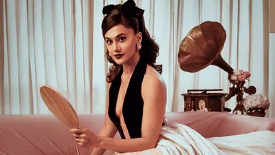 Taapsee Pannu's Controversial Comments on South Cinema & Waists: A Clarification Taapsee Pannu's Controversial Comments on South Cinema & Waists: A Clarification