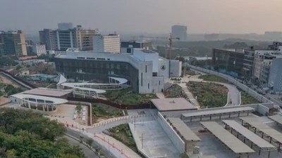 ఖమేనీ మృతితో హైదరాబాద్లో హై అలర్ట్! యూఎస్ కాన్సులేట్ వద్ద భద్రత పెంపు!! ఖమేనీ మృతితో హైదరాబాద్లో హై అలర్ట్! యూఎస్ కాన్సులేట్ వద్ద భద్రత పెంపు!!