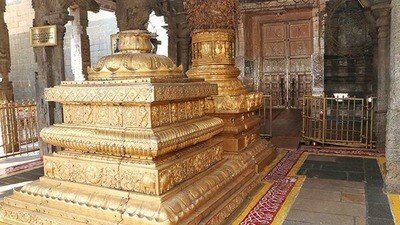 గ్రహణంతో శ్రీవారి ఆలయం మూత! భక్తులకు దర్శనం నిలిపివేత! ఏం జరగనుంది? గ్రహణంతో శ్రీవారి ఆలయం మూత! భక్తులకు దర్శనం నిలిపివేత! ఏం జరగనుంది?