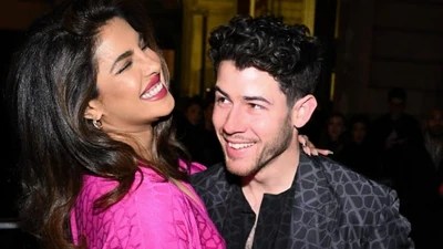 Priyanka Chopra: Nick Jonas' Roka Romance Won Her Heart & Family! Priyanka Chopra: Nick Jonas' Roka Romance Won Her Heart & Family!