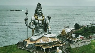 హైదరాబాద్ టు కర్ణాటక.. ఐఆర్సీటీసీ అదిరిపోయే టూర్ ప్యాకేజీ! బడ్జెట్ ధరలో ఆధ్యాత్మిక యాత్ర!! హైదరాబాద్ టు కర్ణాటక.. ఐఆర్సీటీసీ అదిరిపోయే టూర్ ప్యాకేజీ! బడ్జెట్ ధరలో ఆధ్యాత్మిక యాత్ర!!