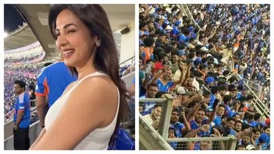 Sonal Chauhan's 'Jannat' Moment: Fans Serenade Star at T20 World Cup! Sonal Chauhan's 'Jannat' Moment: Fans Serenade Star at T20 World Cup!