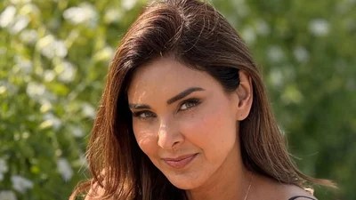 Lisa Ray's Dubai Concerns: Poem Reflects on West Asia Conflict Impact Lisa Ray's Dubai Concerns: Poem Reflects on West Asia Conflict Impact