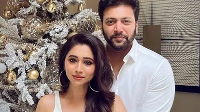 Aarti Ravi Slams Estranged Husband's 'Victim' Claims; Drags in Vijay! Aarti Ravi Slams Estranged Husband's 'Victim' Claims; Drags in Vijay!
